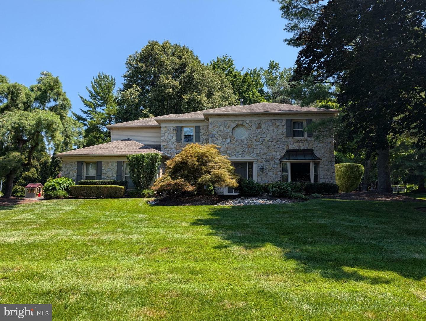 729 Knight Road  Blue Bell PA 19422 photo