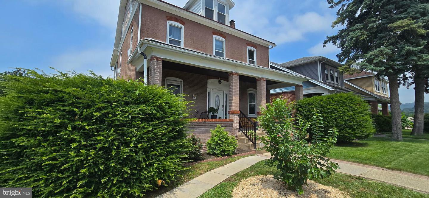 413 Madison Avenue  Reading PA 19605 photo