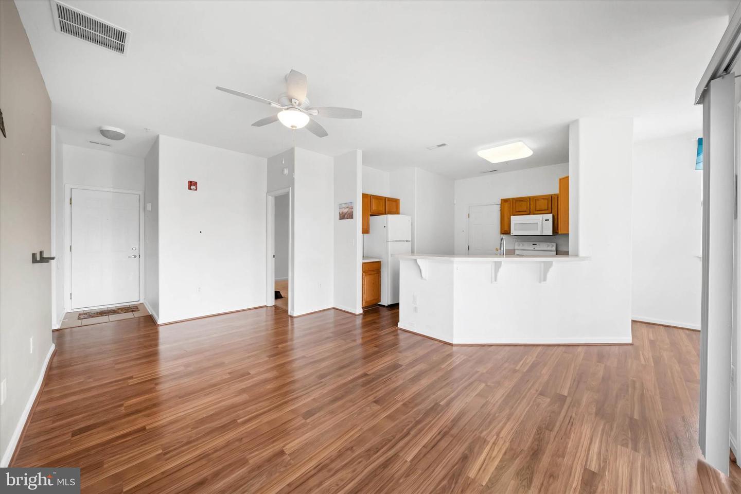 Property Photo:  4202E Summer Brook Way 4202E  DE 19963 