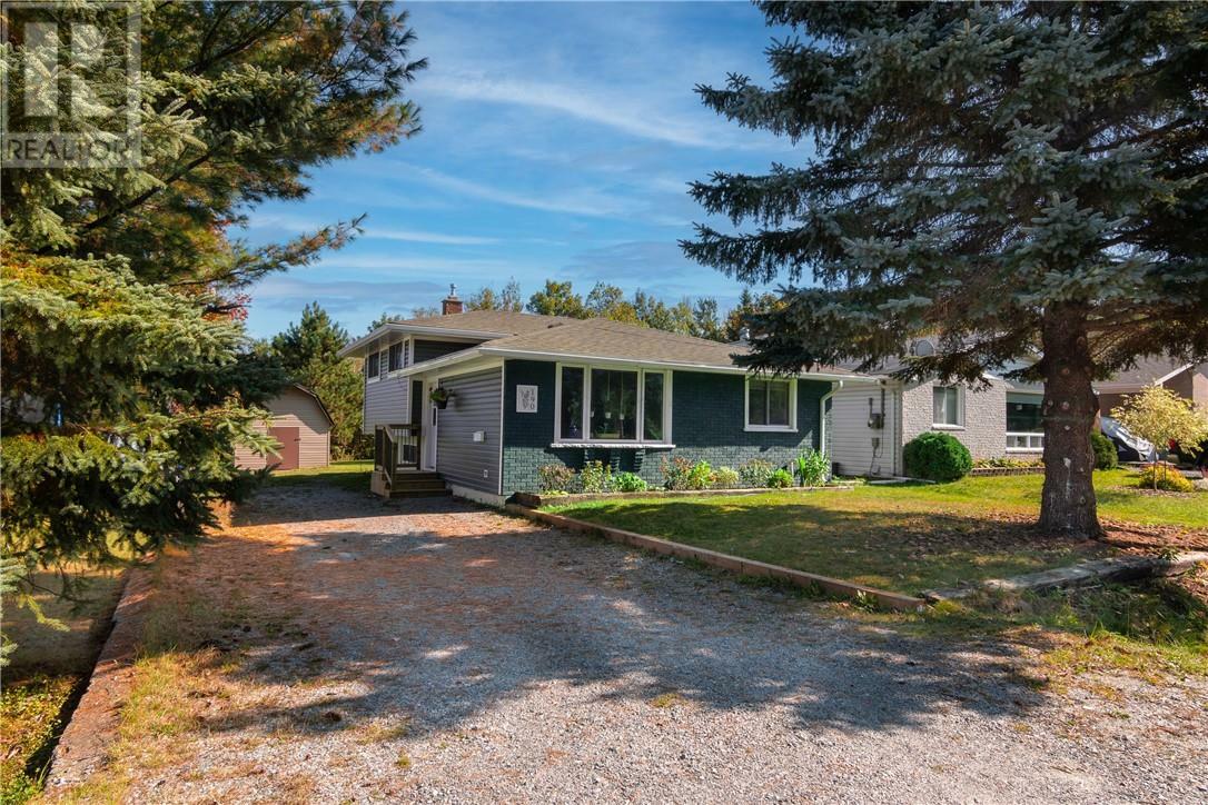 190 Ridgemount Avenue  Greater Sudbury ON P3B 3W5 photo