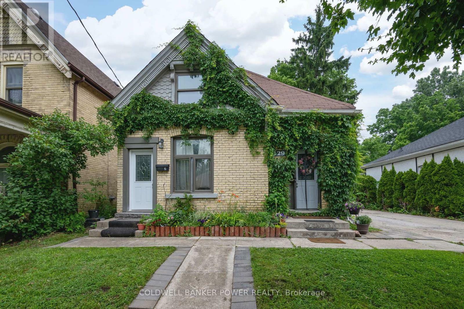 129 Mount Pleasant Avenue  London North (North N) ON N6H 1E1 photo