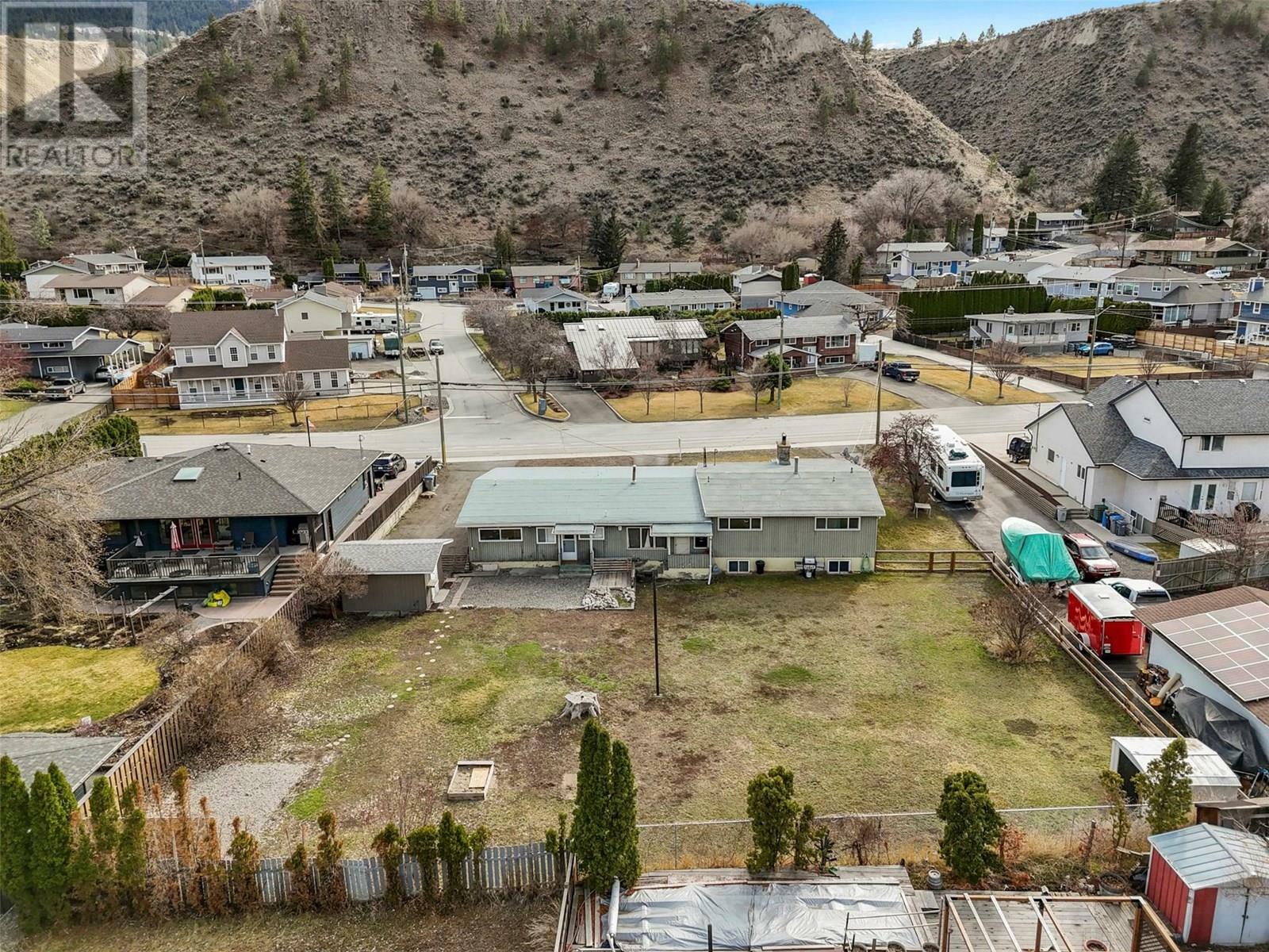 Photo de la propriété: Valleyview Drive BC V2C 4E5