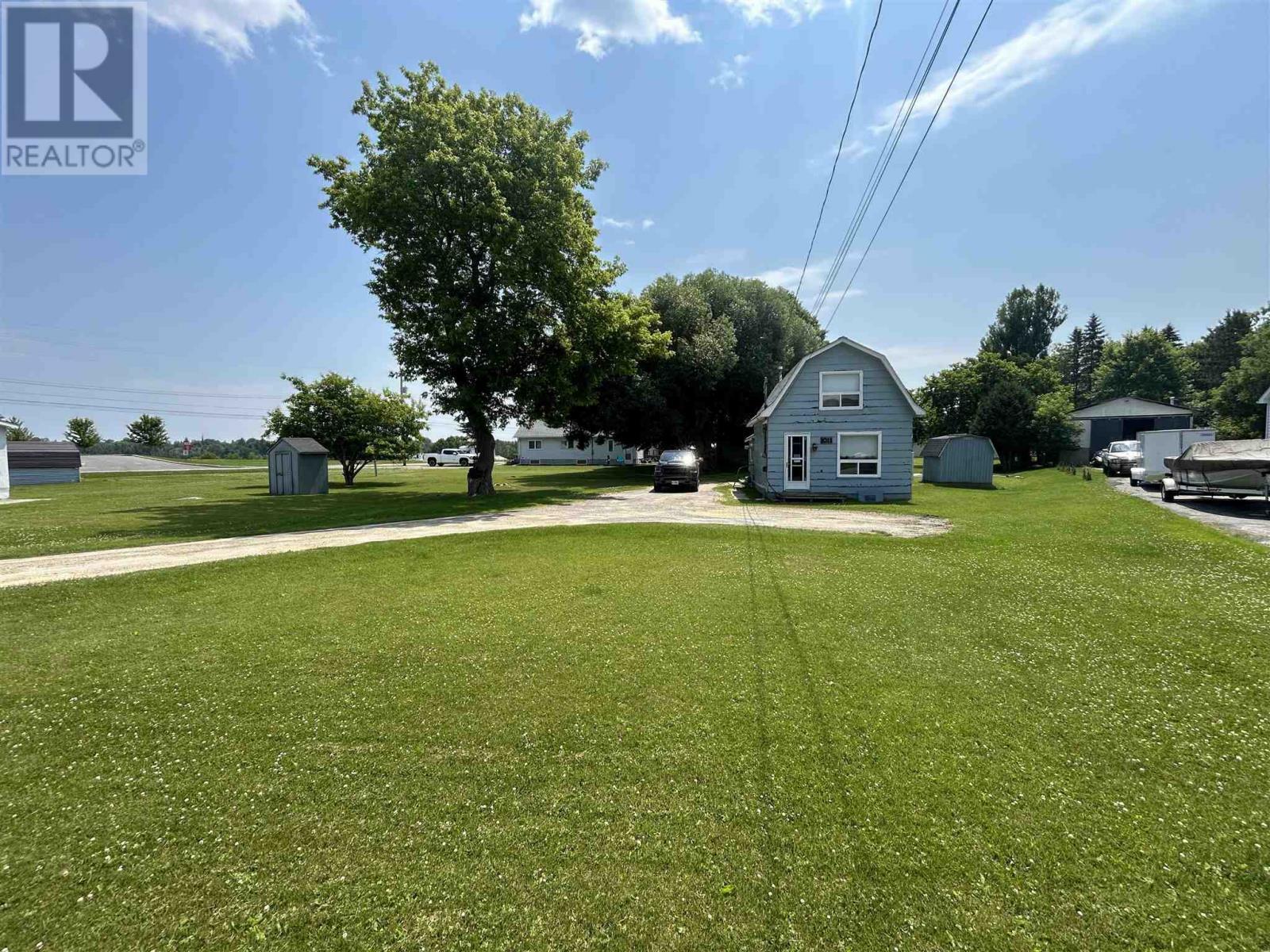 Photo de la propriété:  1011 Sunset Dr  ON P9A 2T5 