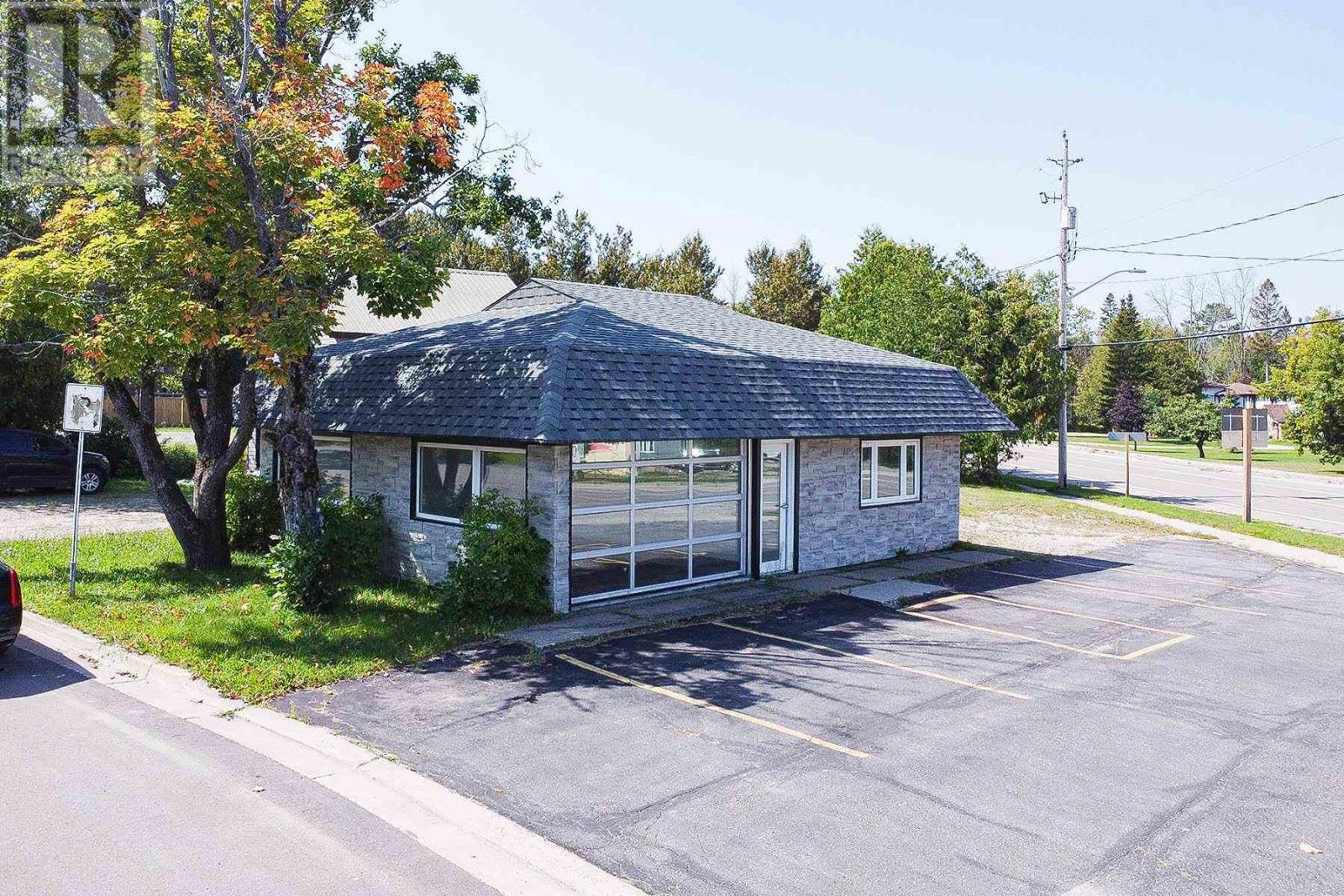 Photo de la propriété: 1202 Gore St ON P0R 1J0