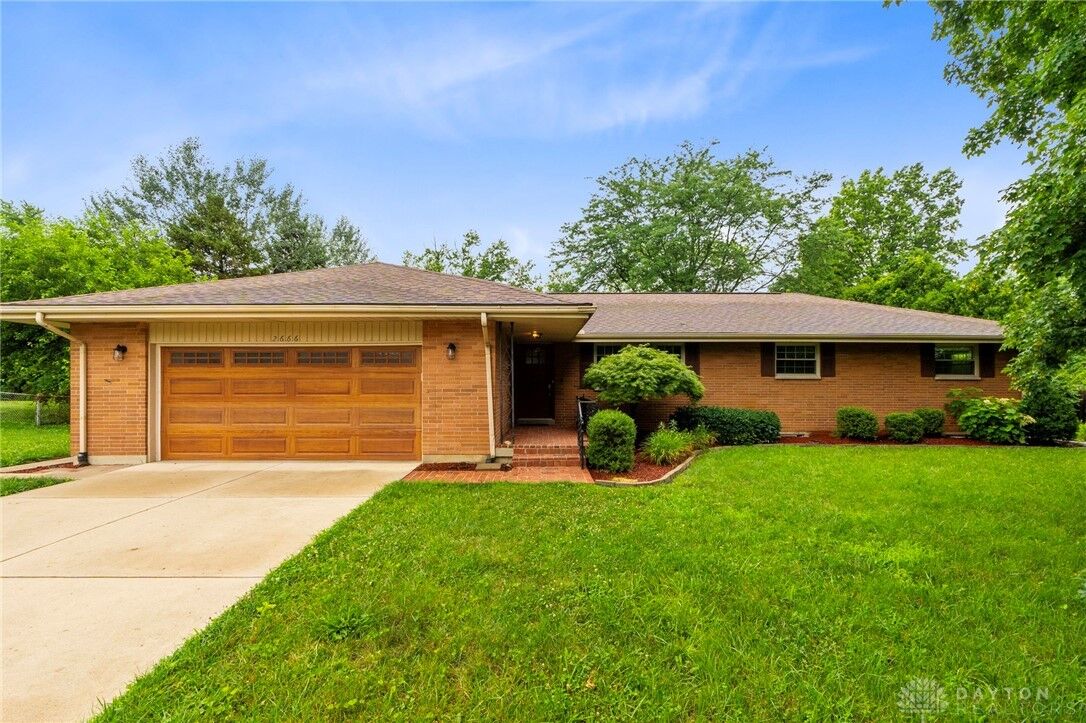 Property Photo: 2666 Green Hills Drive OH 45431