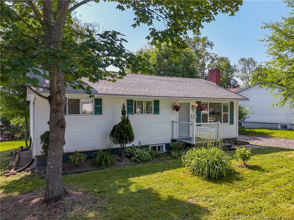 Photo de la propriété: 92 Coventry Crescent NB E3B 4P5
