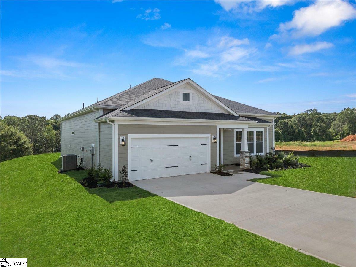 Property Photo: 546 Winstone Trail SC 29388