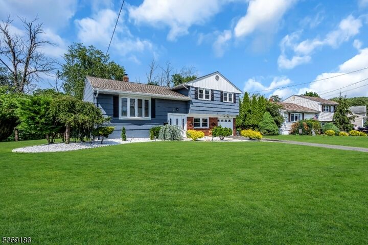 Property Photo: 130 Evans Dr NJ 08835
