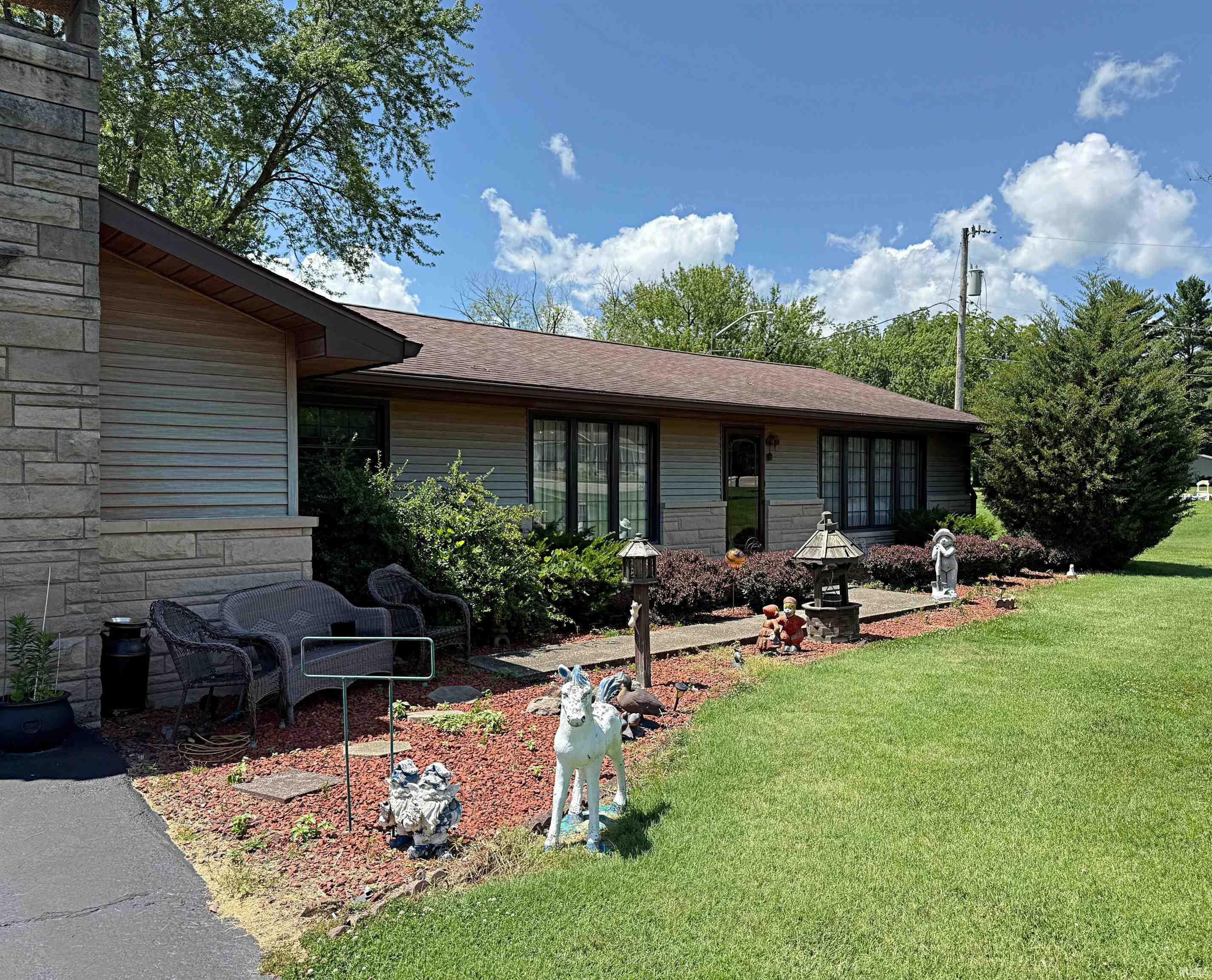 Property Photo: 2257 S State Road 57 IN 47501