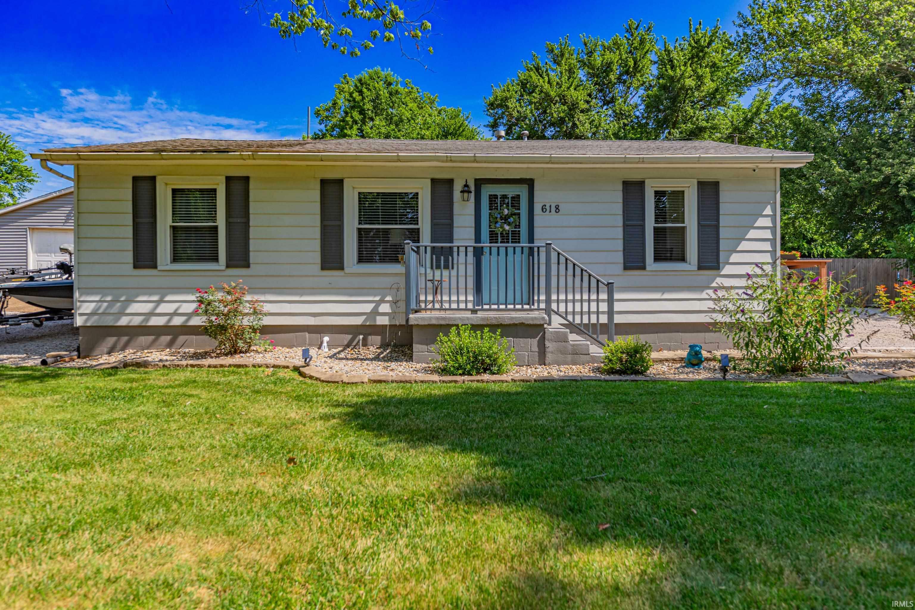 618 E Washington Avenue  Chandler IN 47610 photo