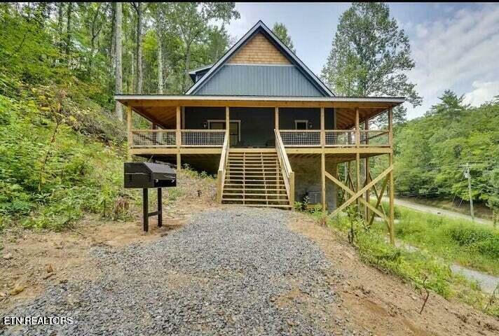 Property Photo: 2489 Waldens Creek Rd TN 37862