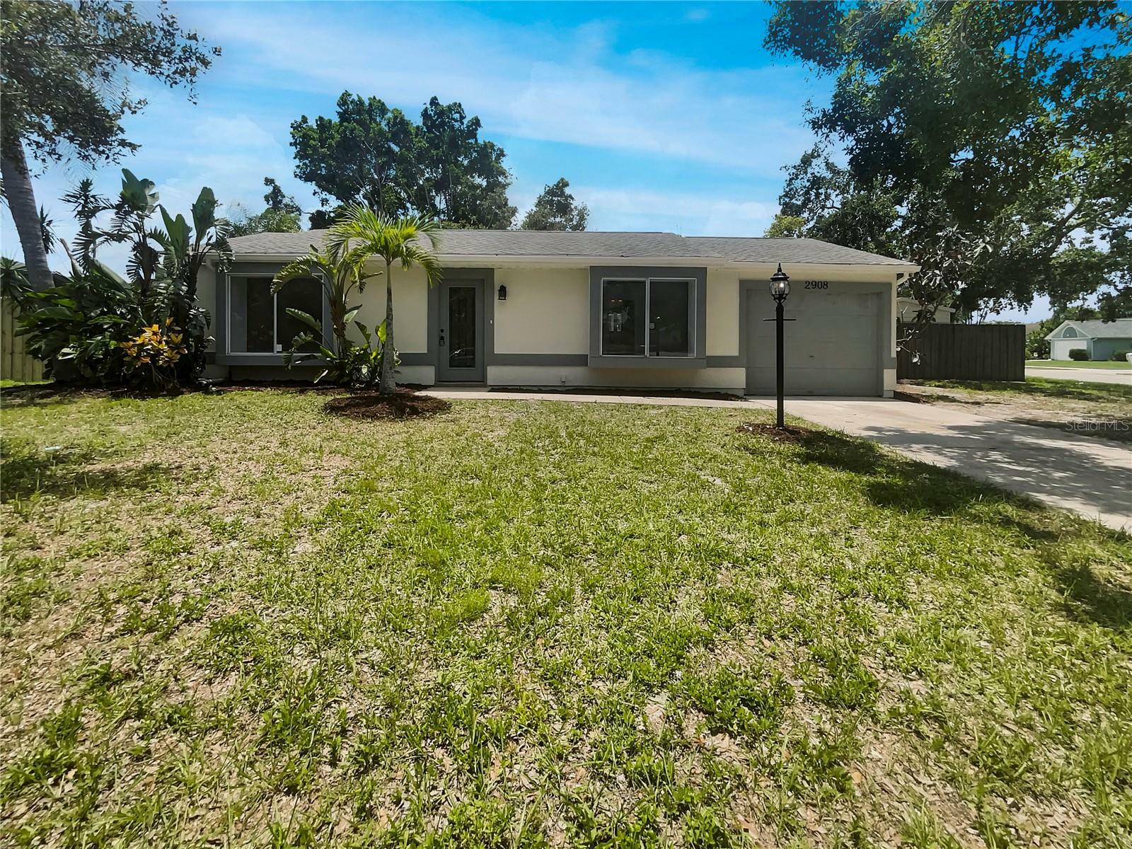 2908 Lockwood Meadows Boulevard  Sarasota FL 34234 photo