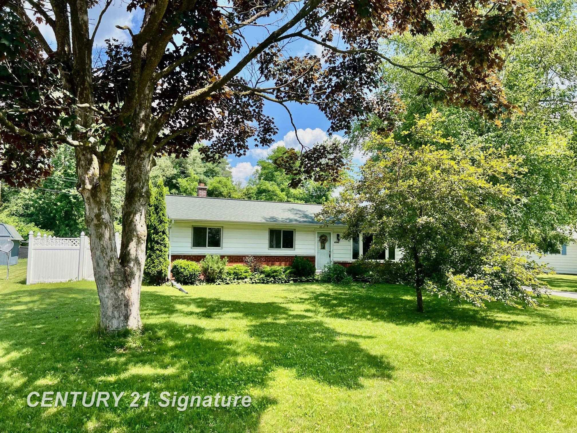 Property Photo: 4840 Clunie Street MI 48638