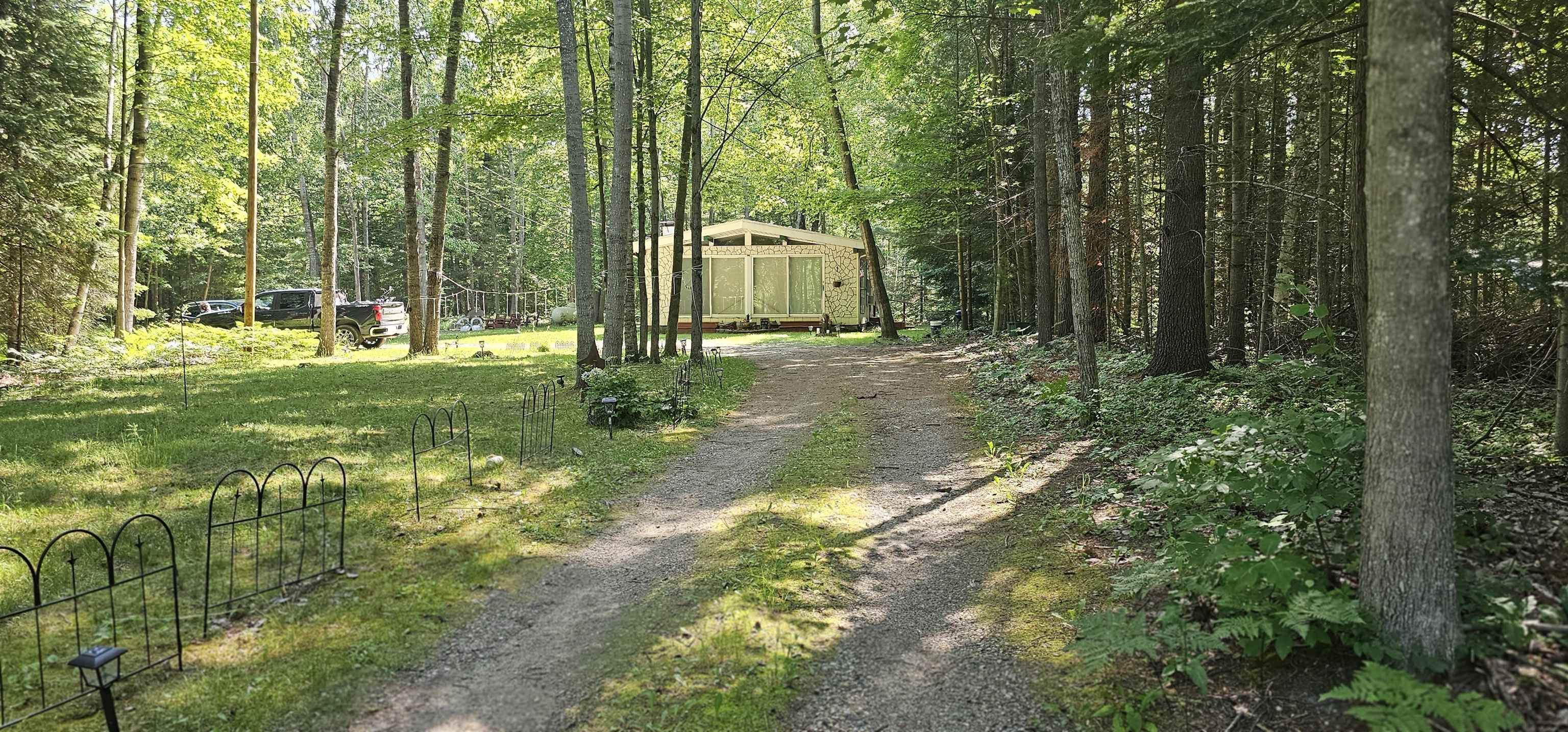 Property Photo:  4740 Wildwood Rd Corner  MI 48610 