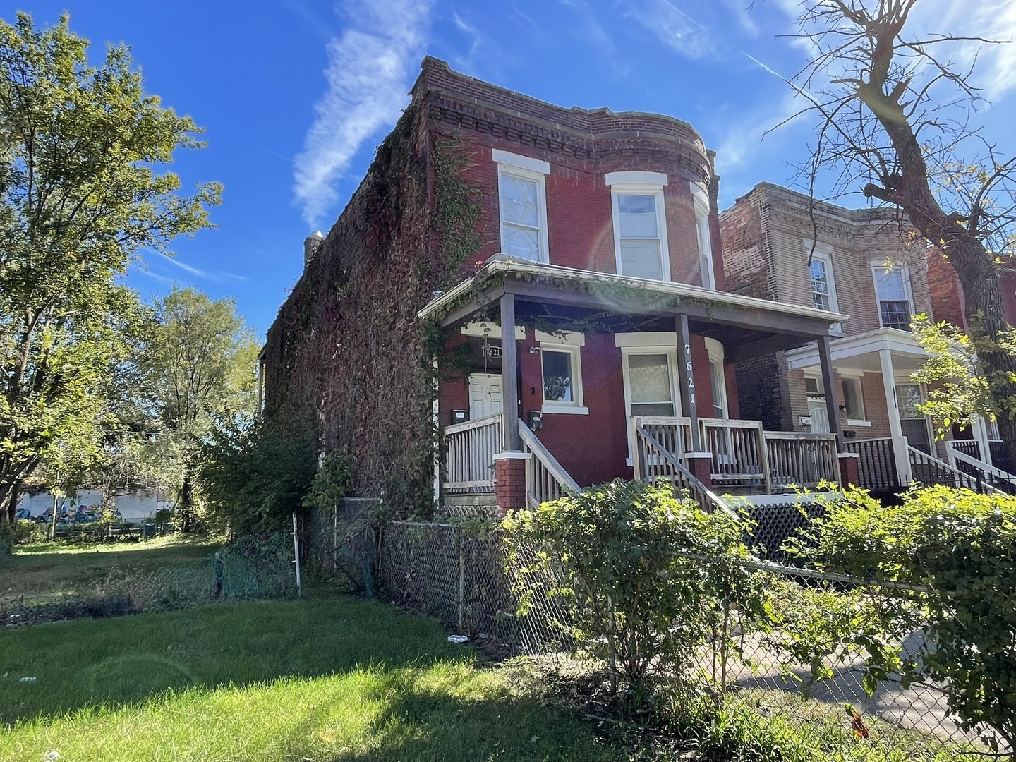Property Photo: 7621 S Lowe Avenue IL 60620