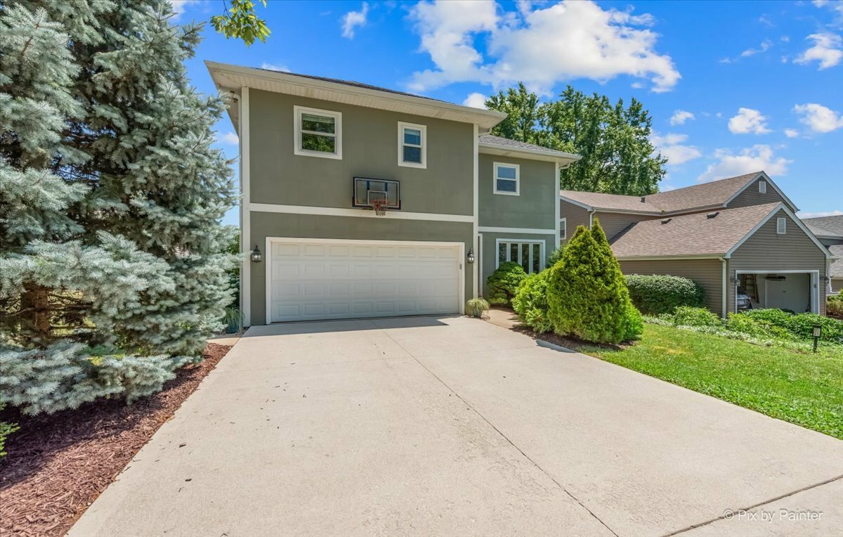 Property Photo: 0N043 Pleasant Hill Road IL 60187