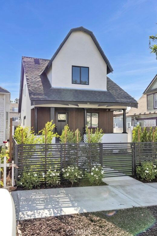 Property Photo:  629 Olive Avenue  CA 90802 