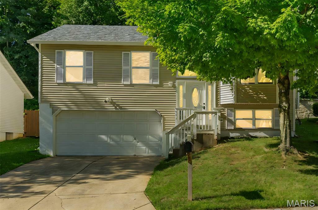 Property Photo: 941 Wynstay Circle MO 63088