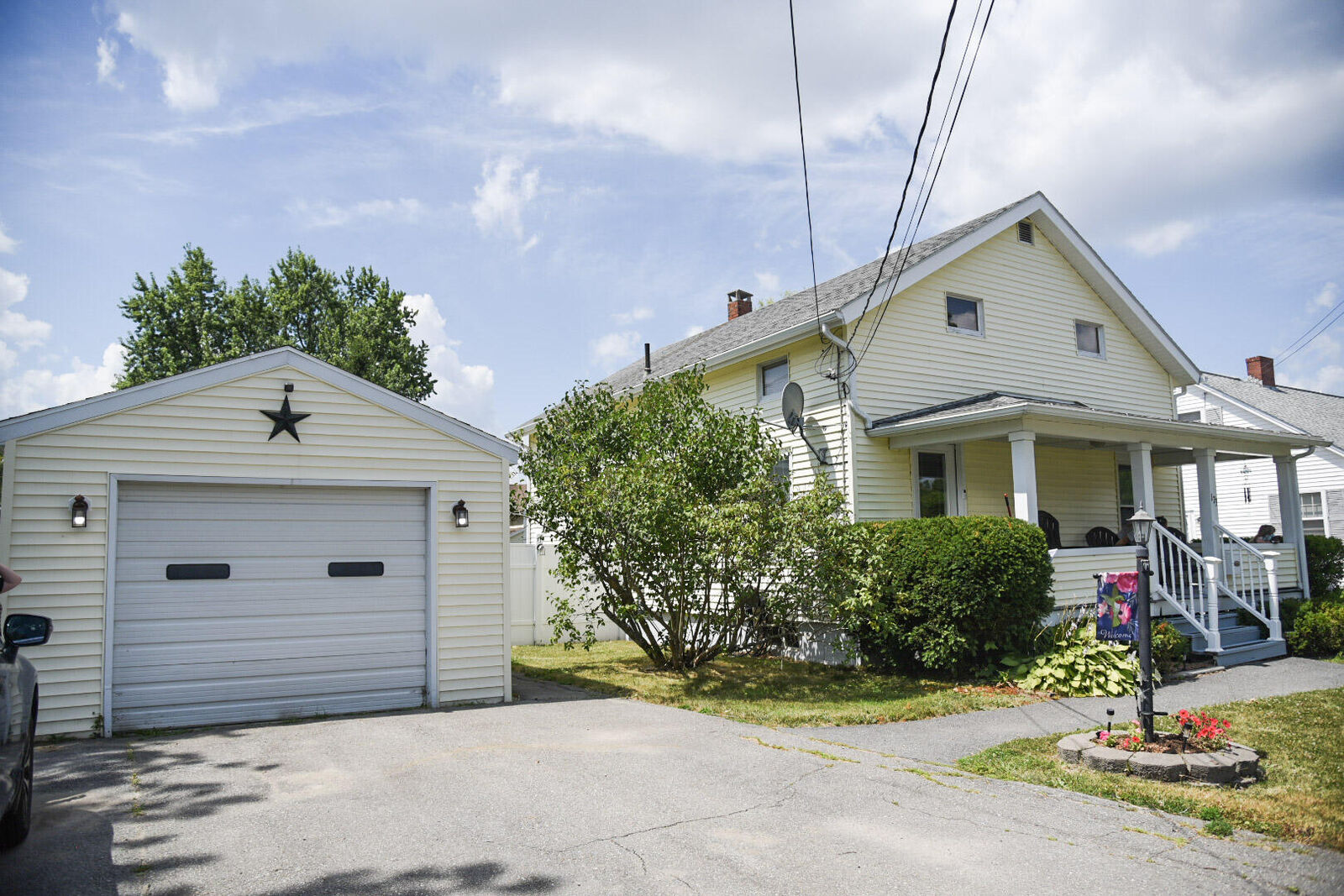 Property Photo:  173 Chamberlain Street  ME 04412 