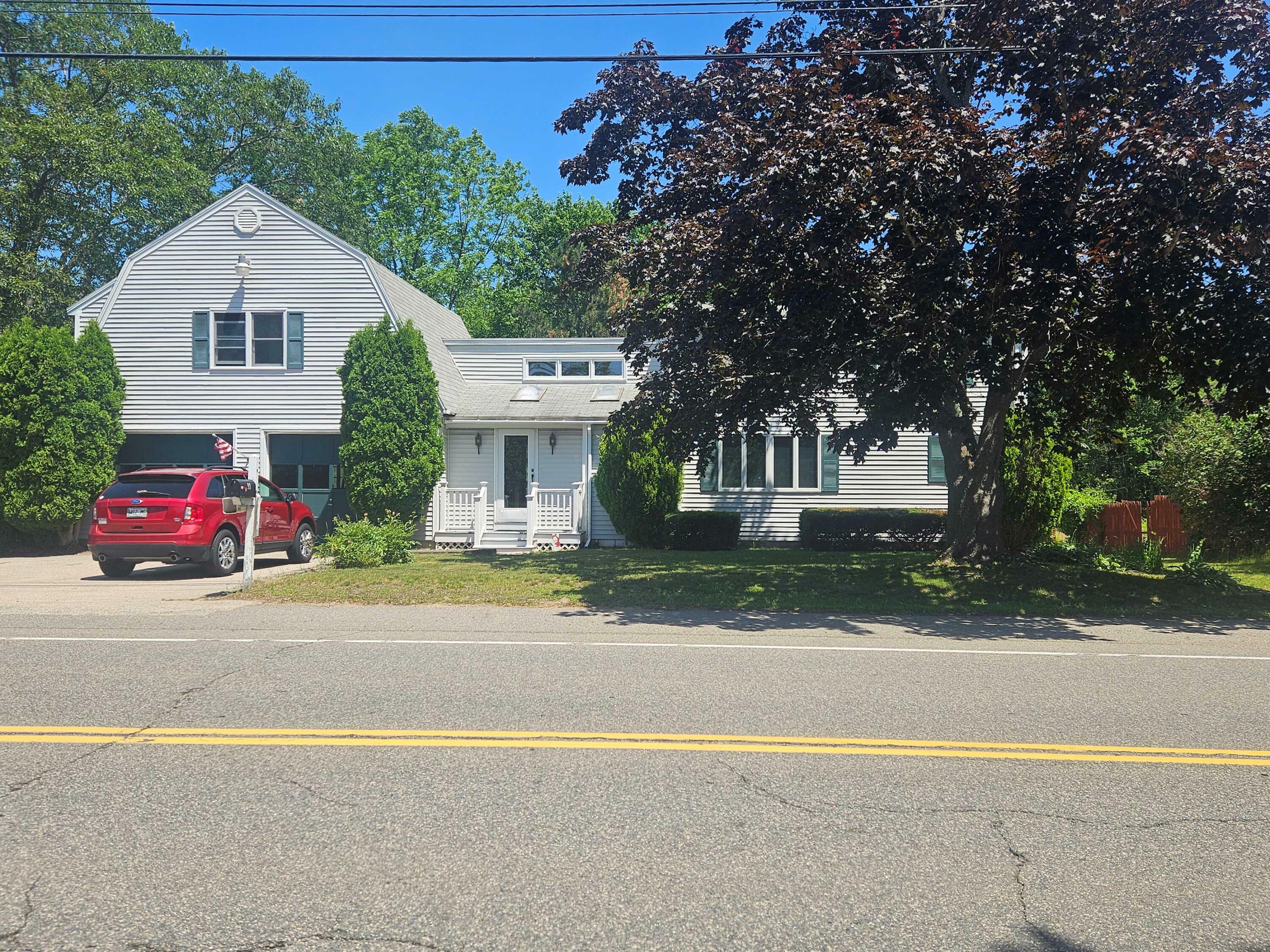 Property Photo: 93 Sanford Road ME 04090