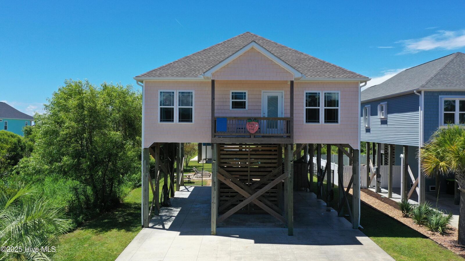 Property Photo:  4319 E Pelican Drive  NC 28465 