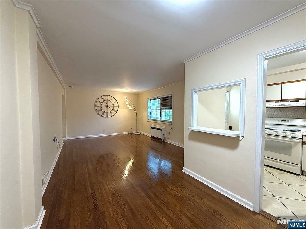 Property Photo: 420 Fairview Avenue 5C NJ 07024
