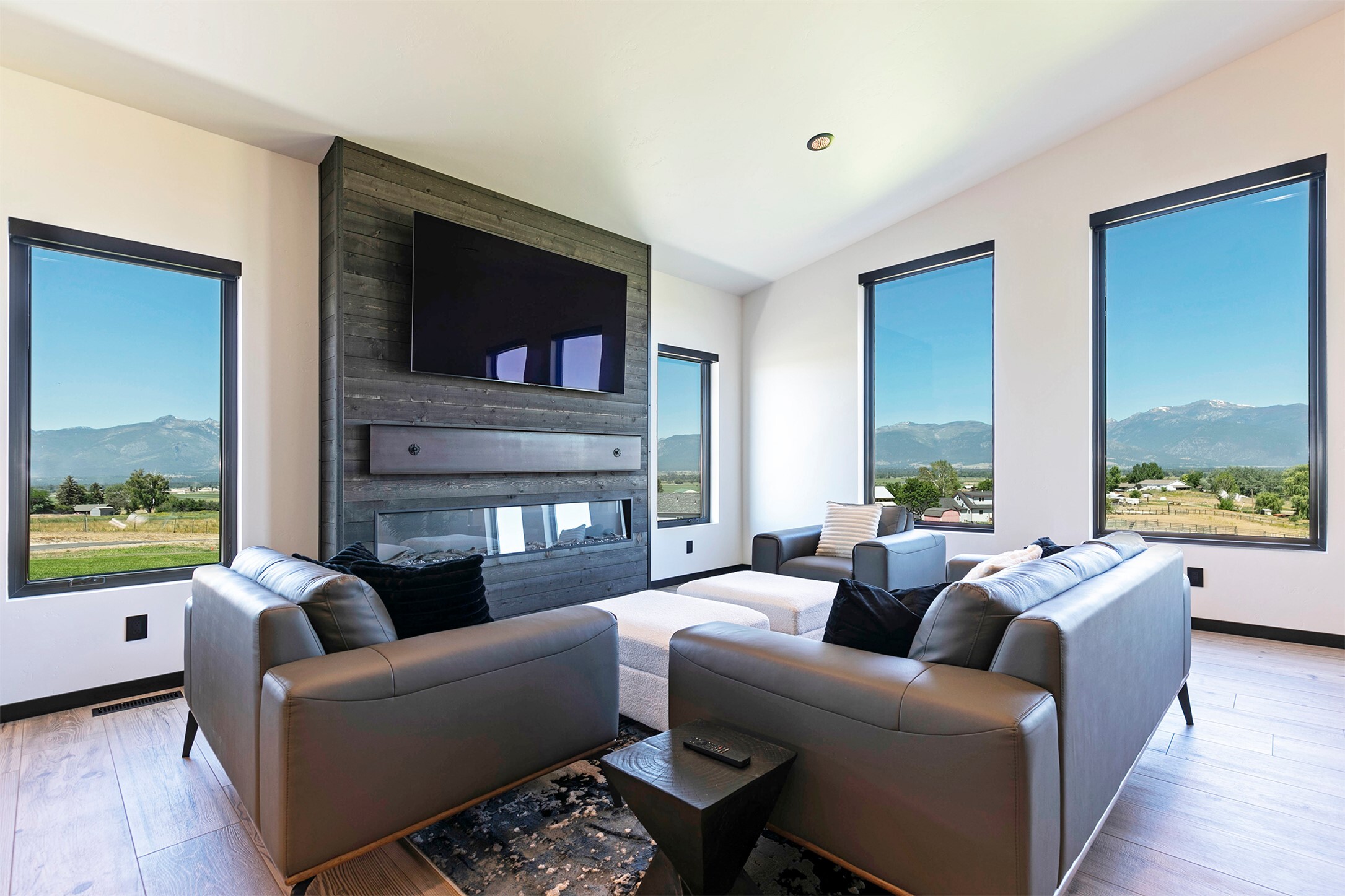 Property Photo: 770 Coyote Creek Drive MT 59828