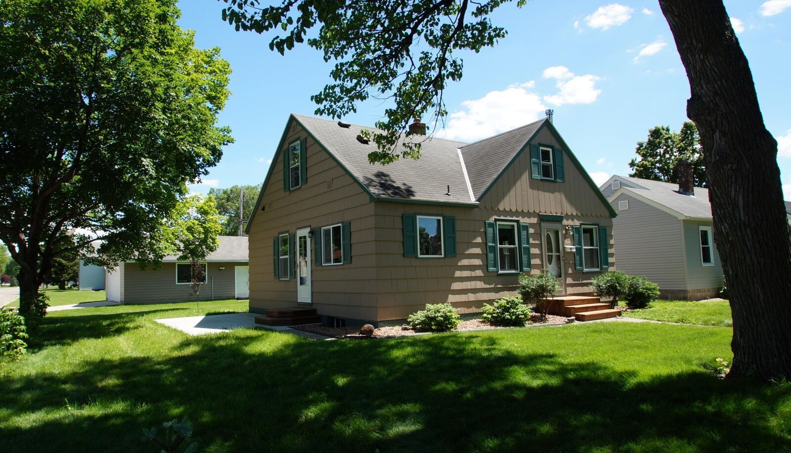 Property Photo: 612 12th Street N MN 56215