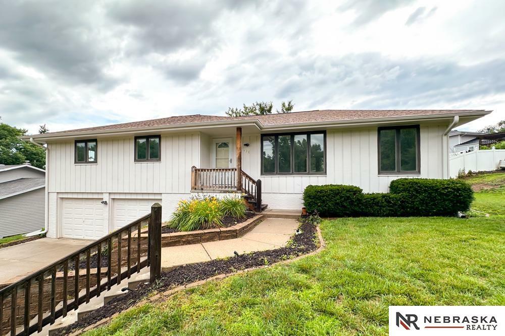 11516 Roanoke Boulevard  Omaha NE 68134 photo