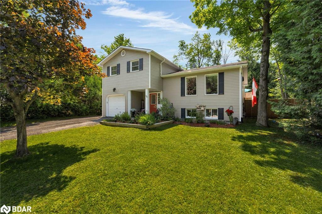 Property Photo: 175 Segwun Boulevard ON P1P 1C5