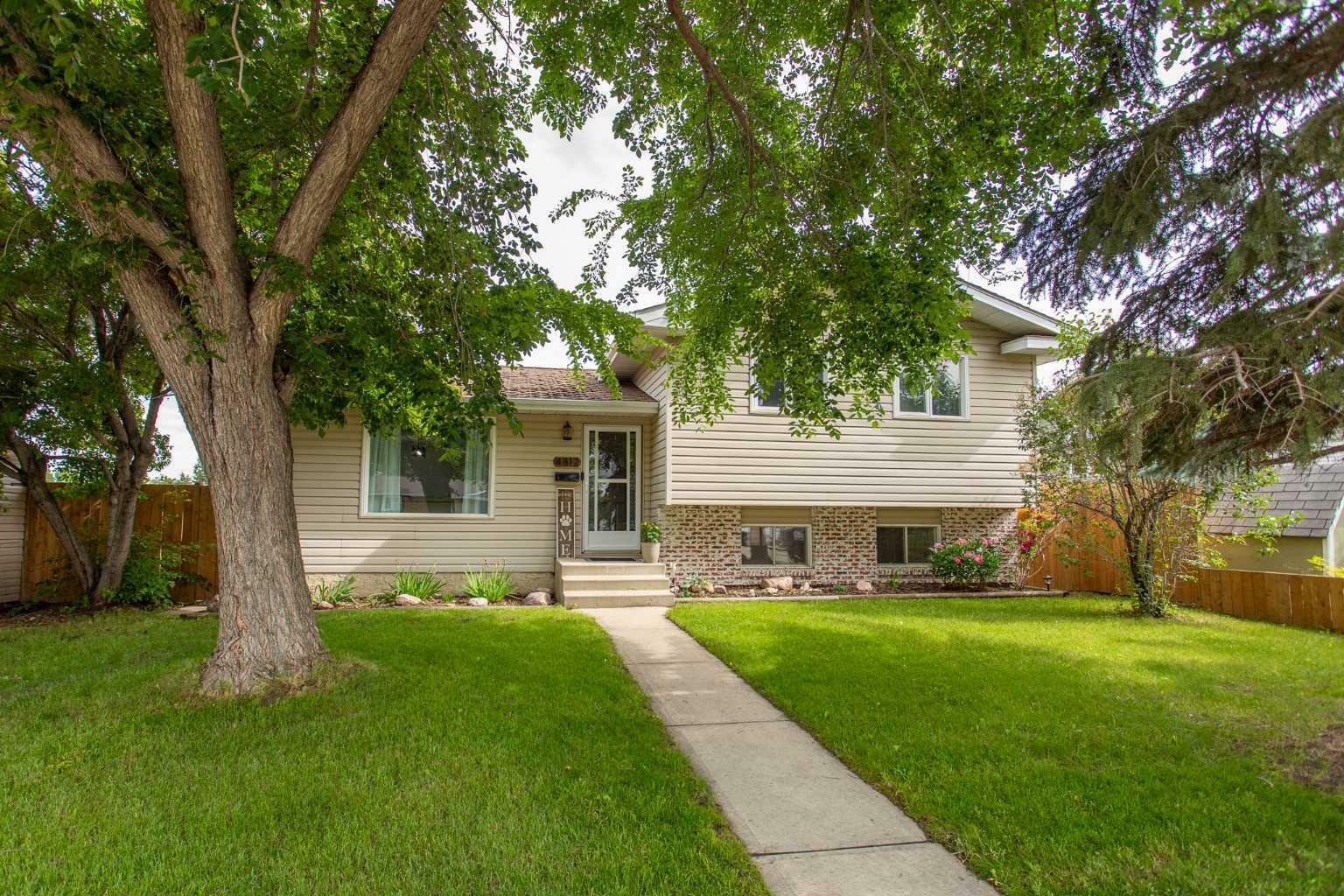 4812 Womacks Road  Blackfalds AB T0M 0J0 photo