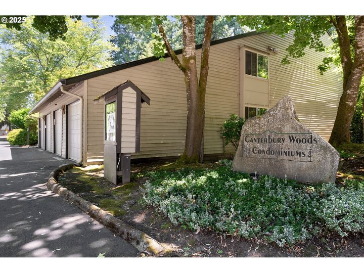 Property Photo: 14828 SW 109th Ave OR 97224