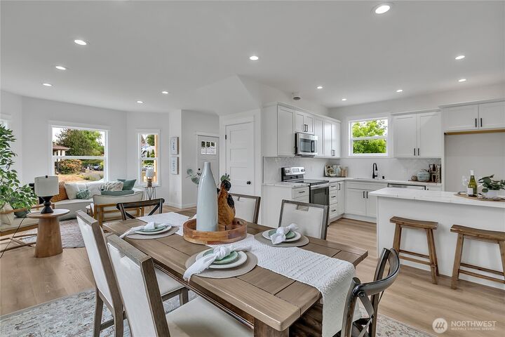 Property Photo:  1215 N 10th Street  WA 98403 