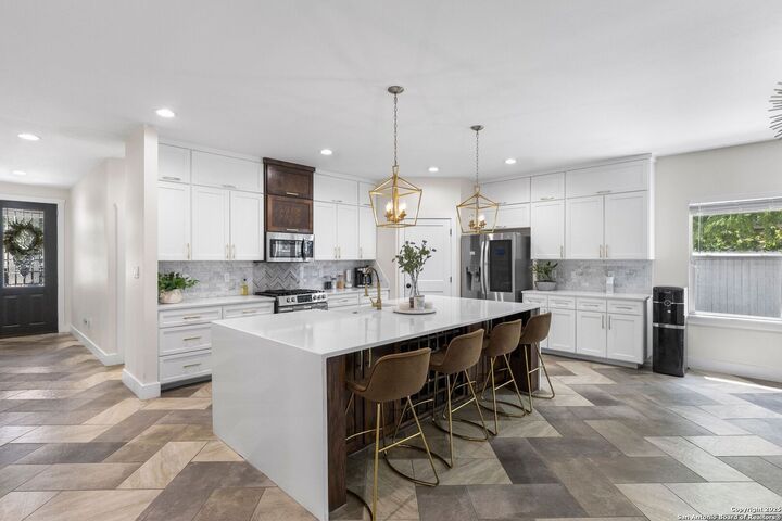 303 Pendleton  San Antonio TX 78204 photo