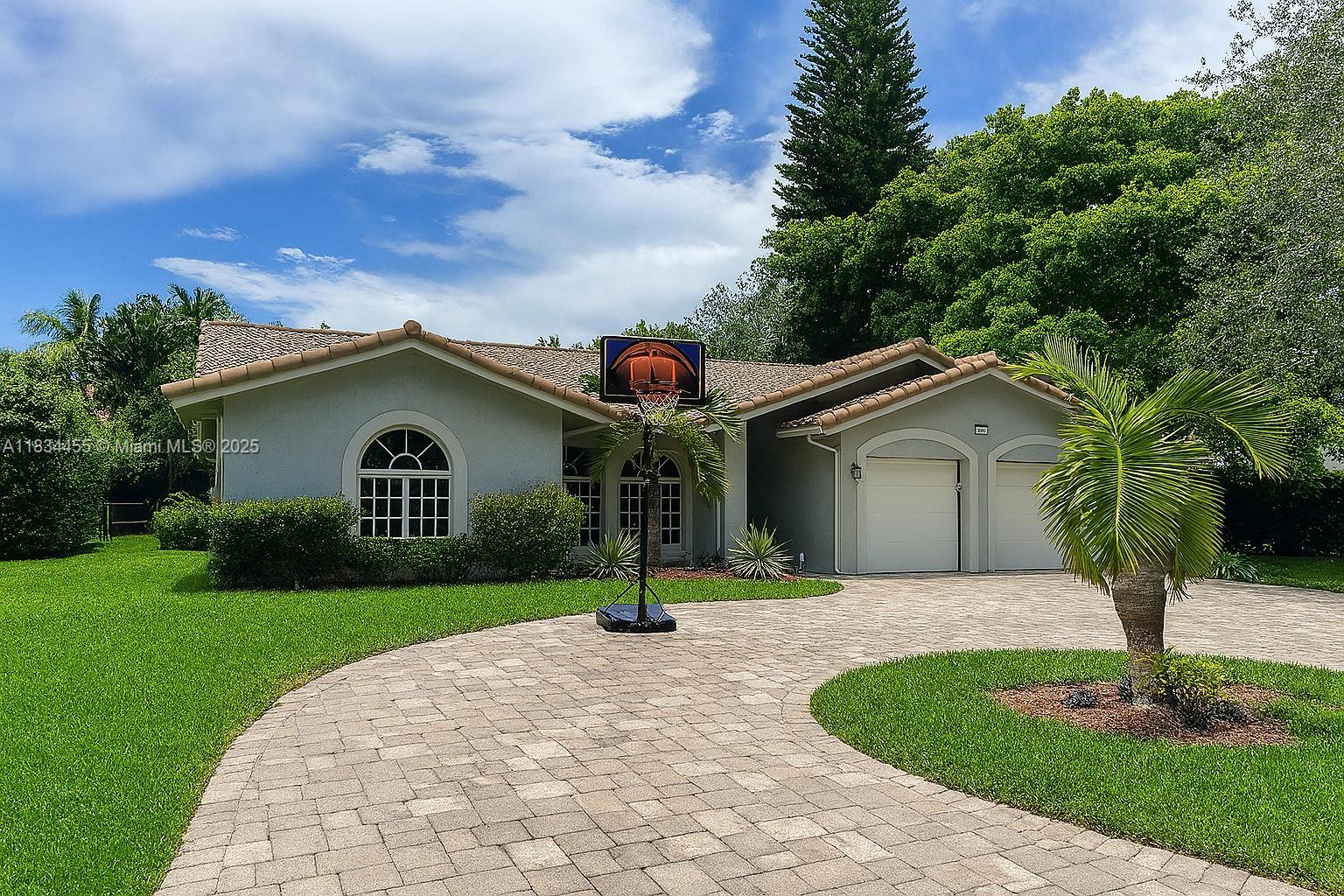Property Photo: 8140 NW 50th Street FL 33067