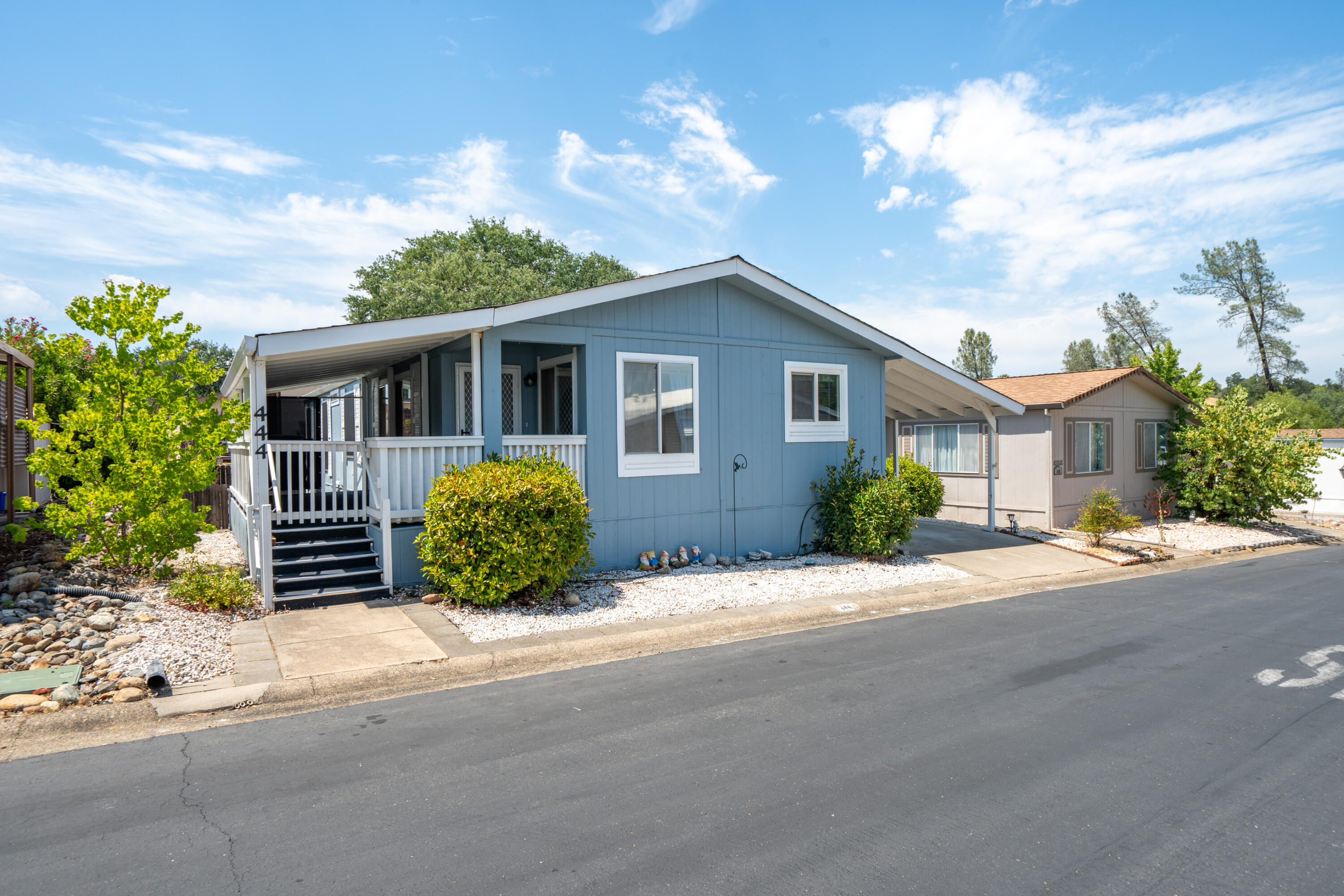 Property Photo: 444 Logwood Dr Sp# 215 CA 96003
