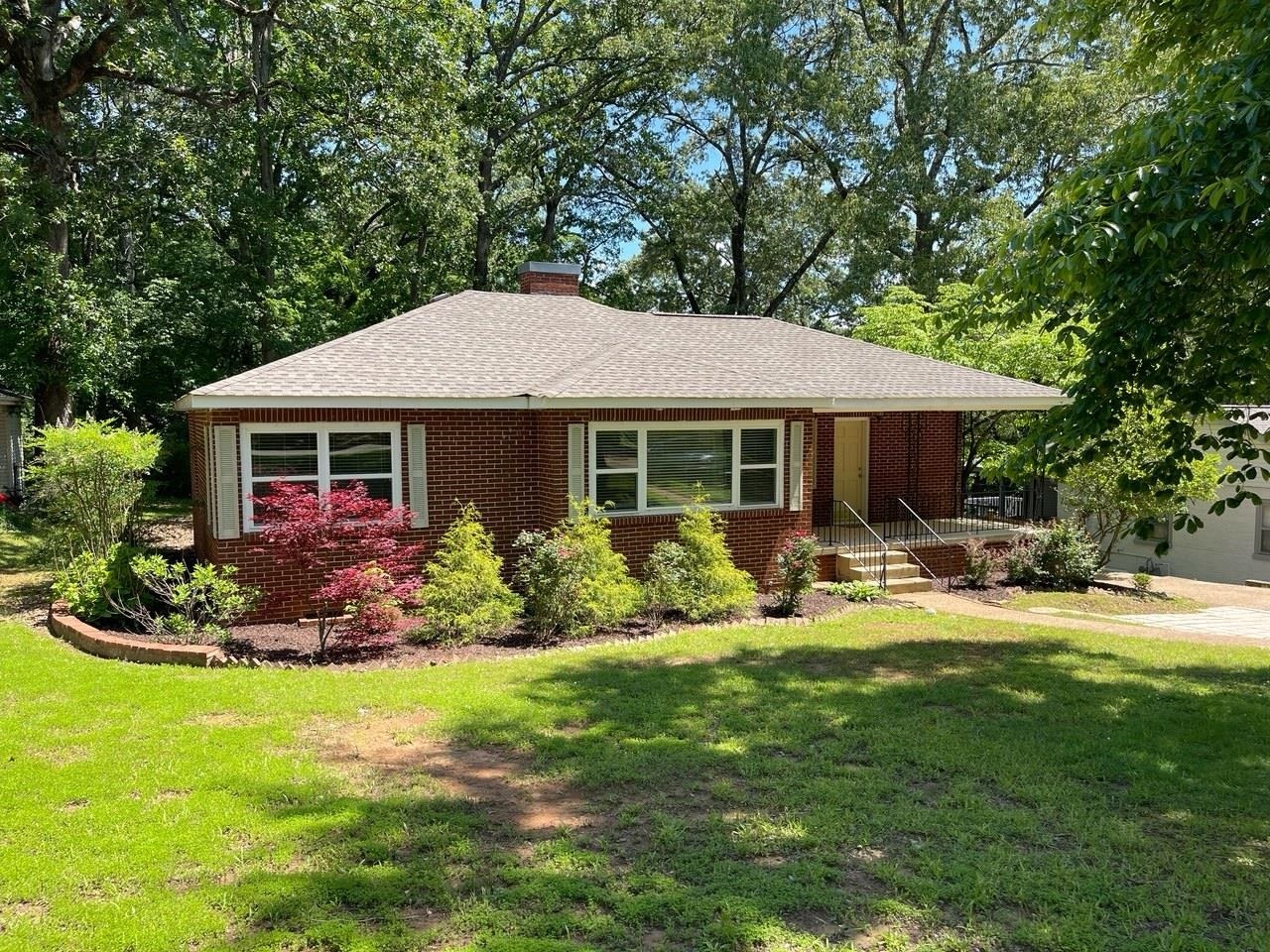 Property Photo:  1818 Tune Ave  AL 35630 - FLORENCE 