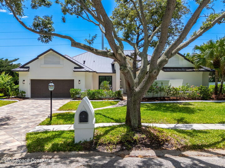 Property Photo: 881 Peregrine Drive FL 32903