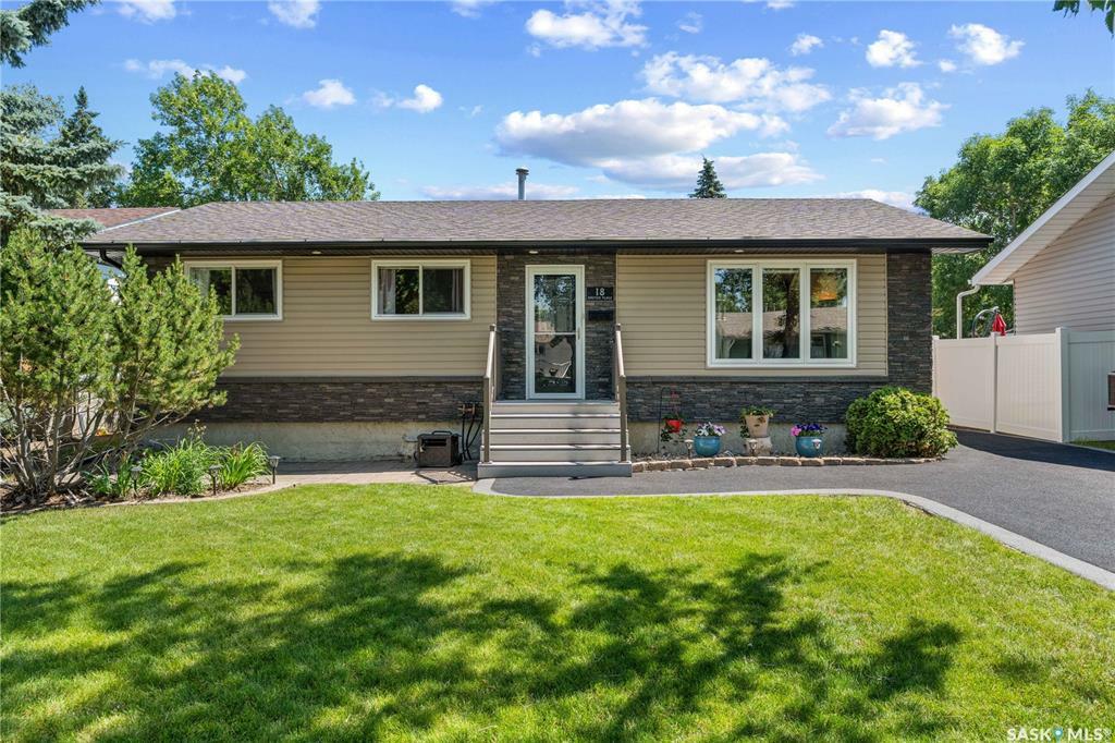 18 Bruton Place  Regina SK S4X 1P7 photo