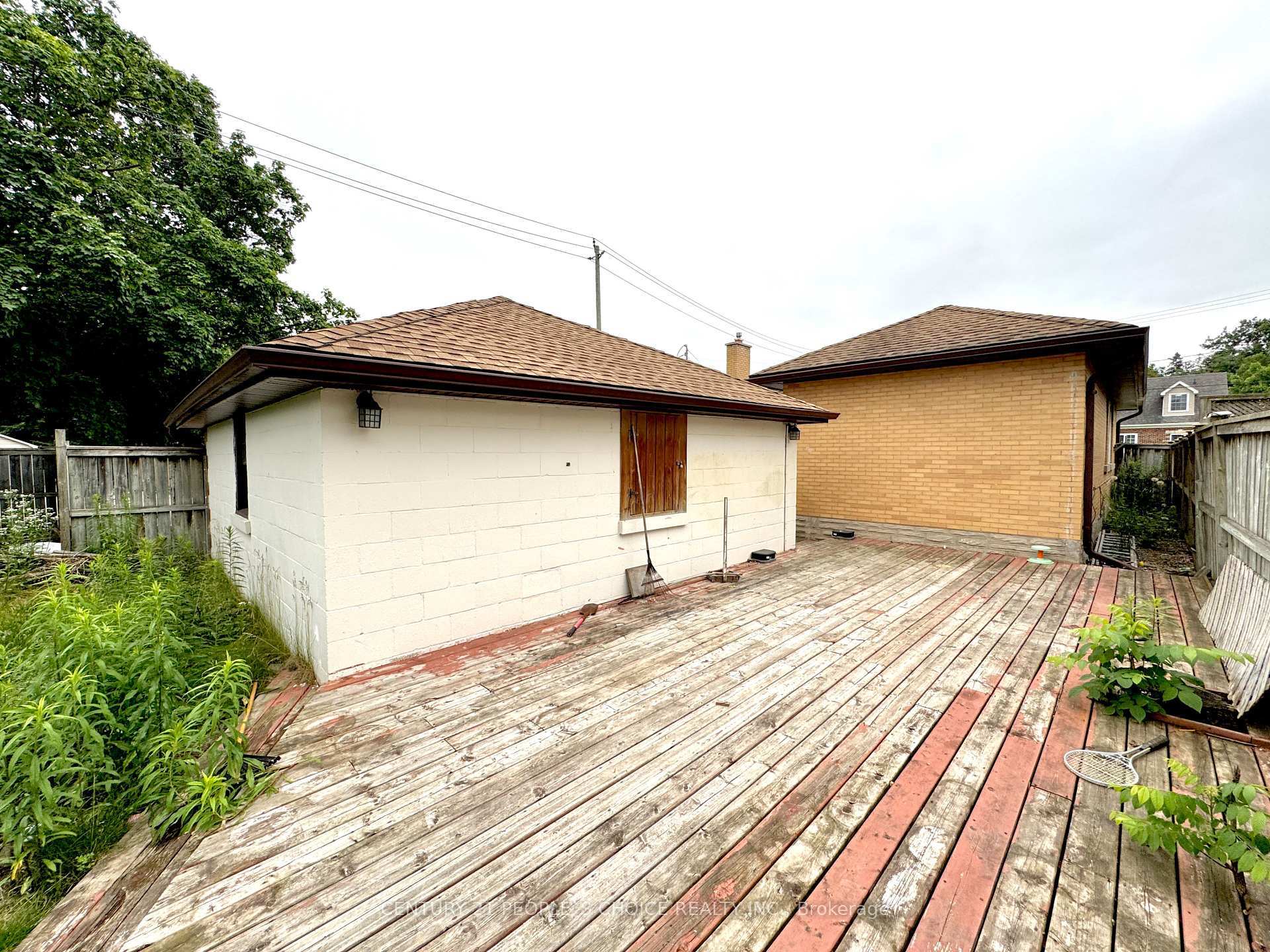 Property Photo: 50 Jackson Avenue ON N2H 3N8
