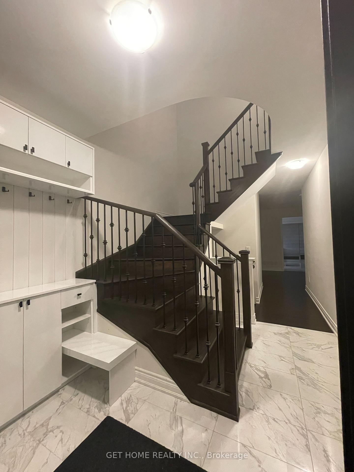 Property Photo: 240 Seaview Heights ON L9N 0S3