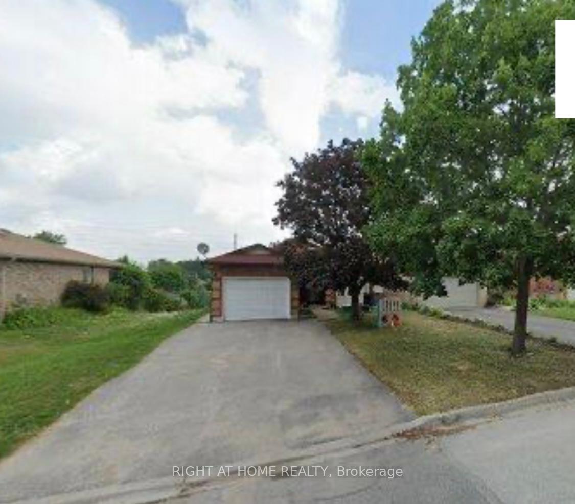 Property Photo:  