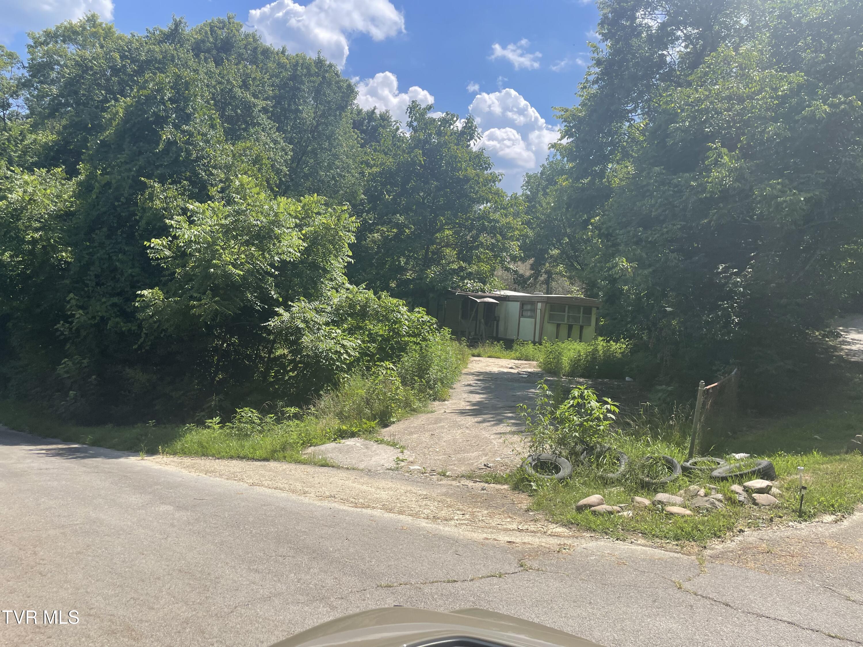 Property Photo:  517 Hood Road  TN 37660 