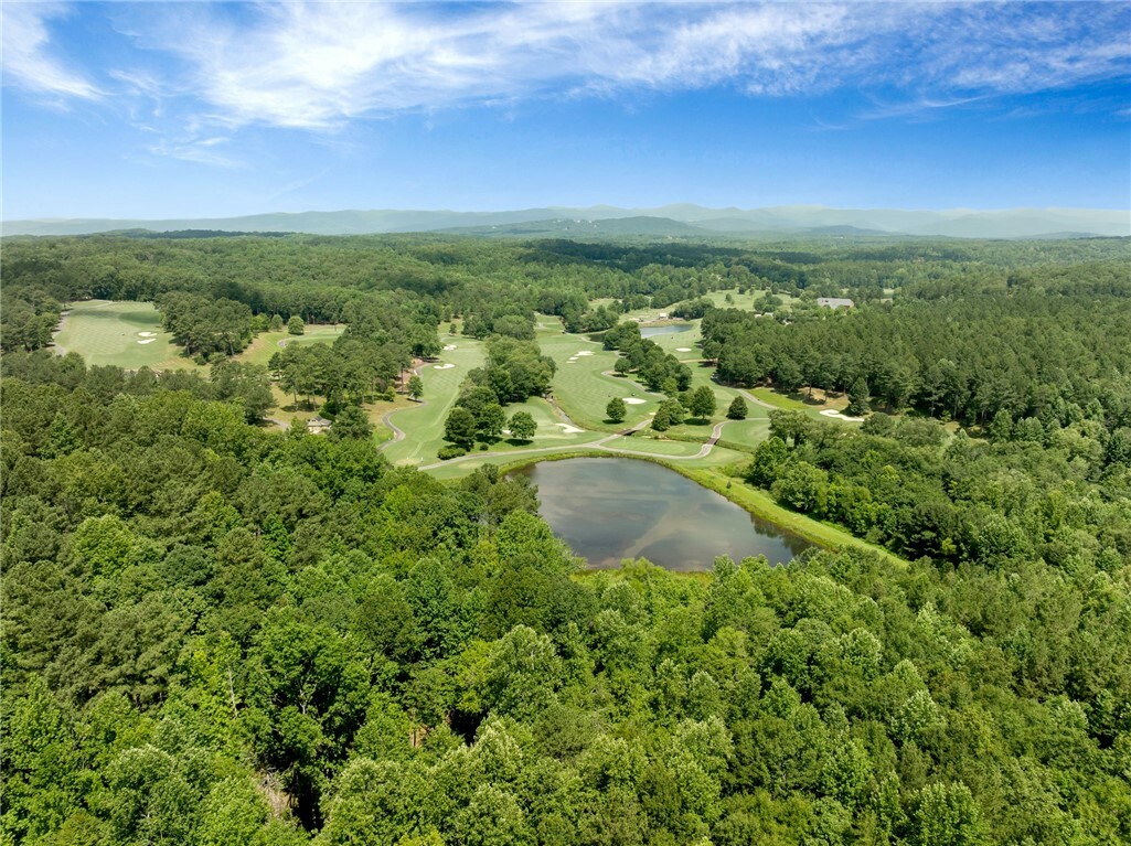 Property Photo: 372 Cliffs South Parkway SC 29676