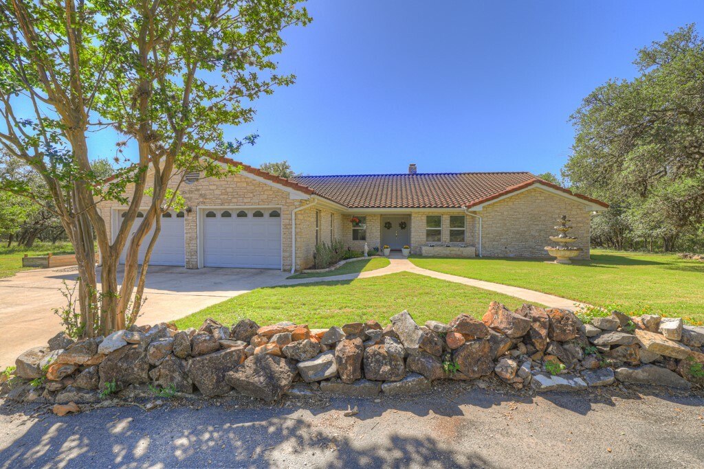 Property Photo: 830 Palomino Lane TX 78666