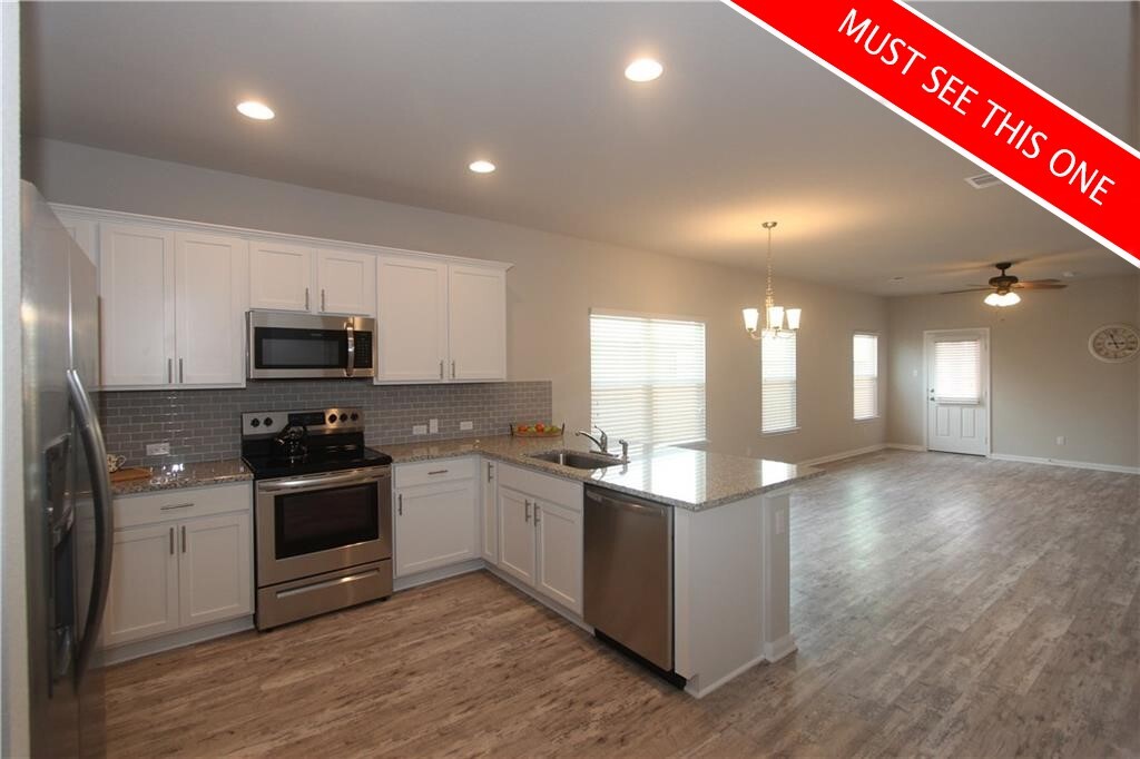 Property Photo:  457 Galway Bay Lane  TX 78626 