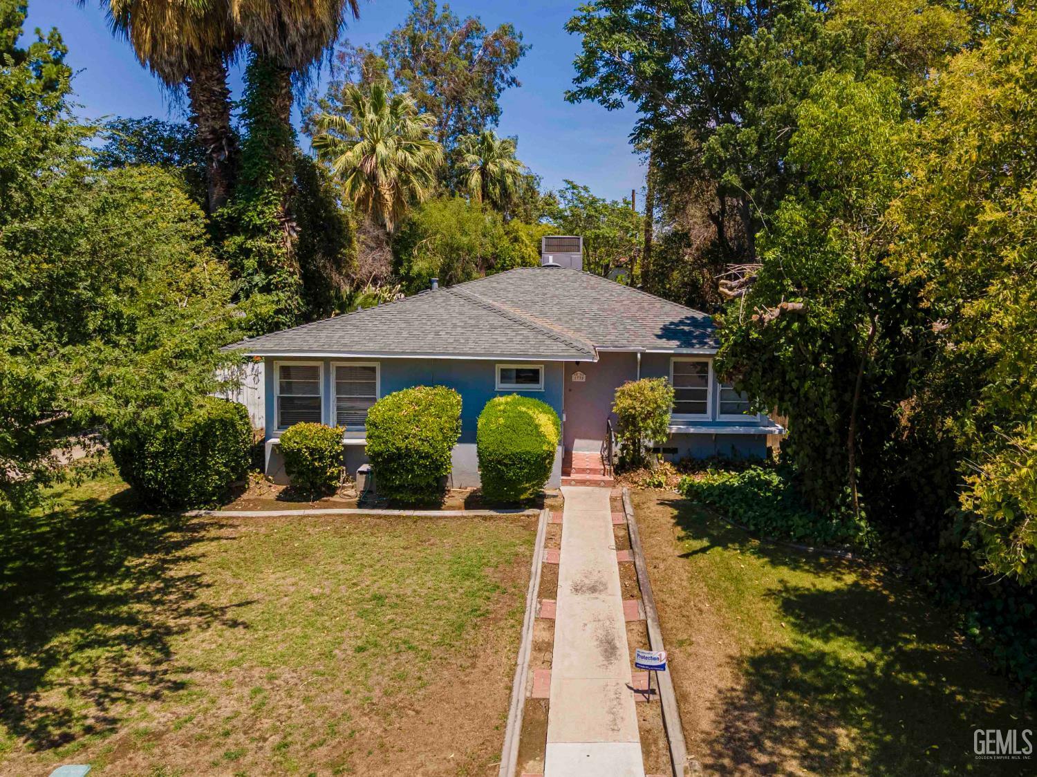 1730 Olive Street  Bakersfield CA 93301 photo