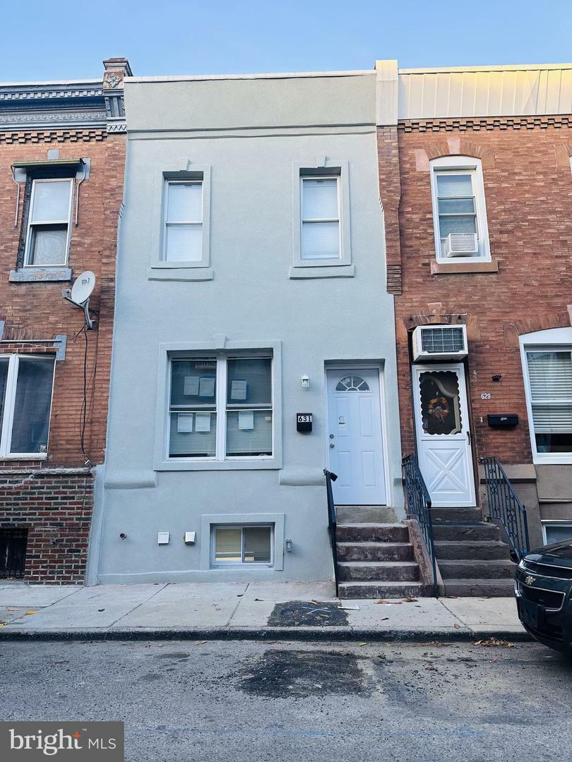 631 Cross Street  Philadelphia PA 19147 photo