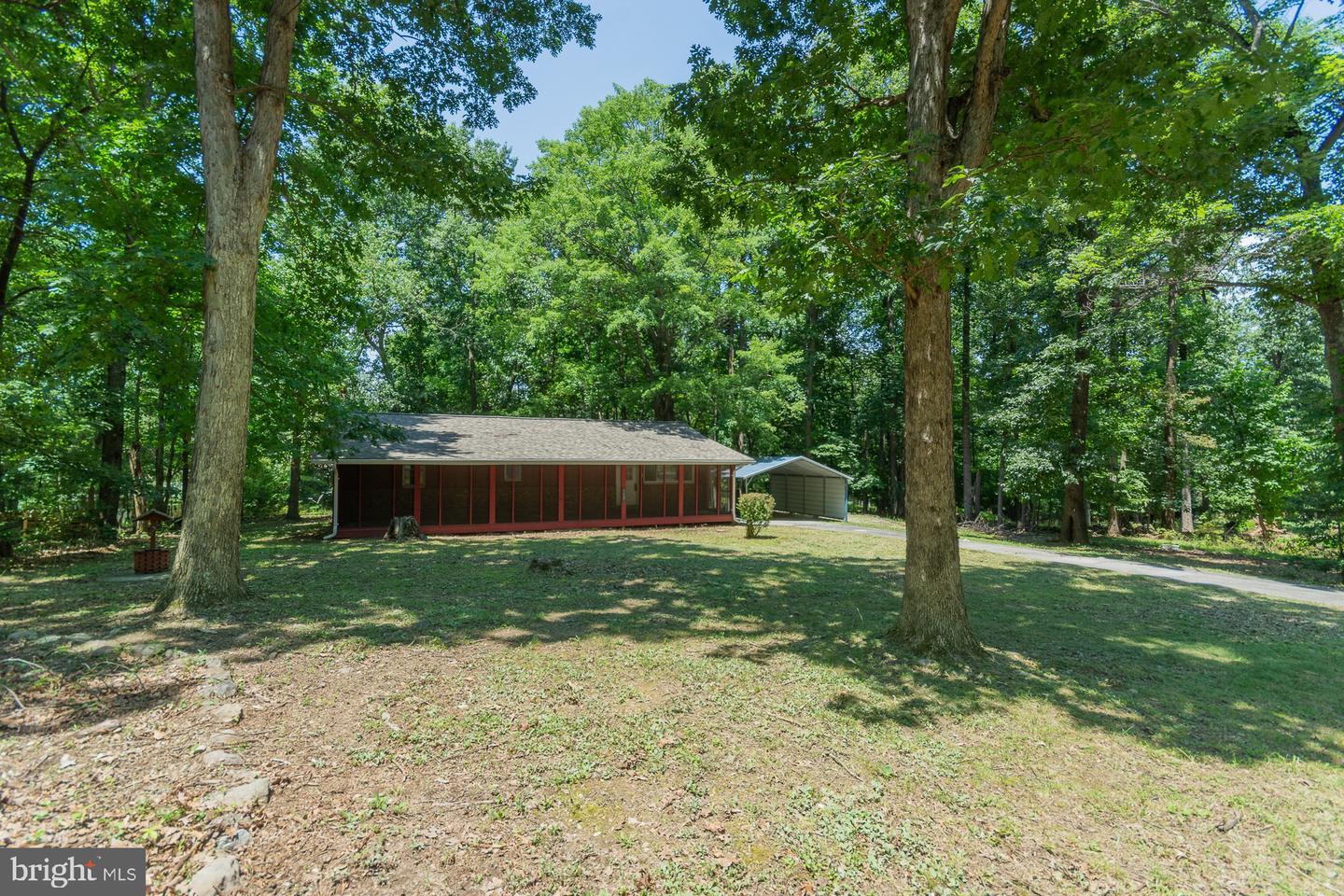 Property Photo: 559 Johnnycake Lane WV 25425