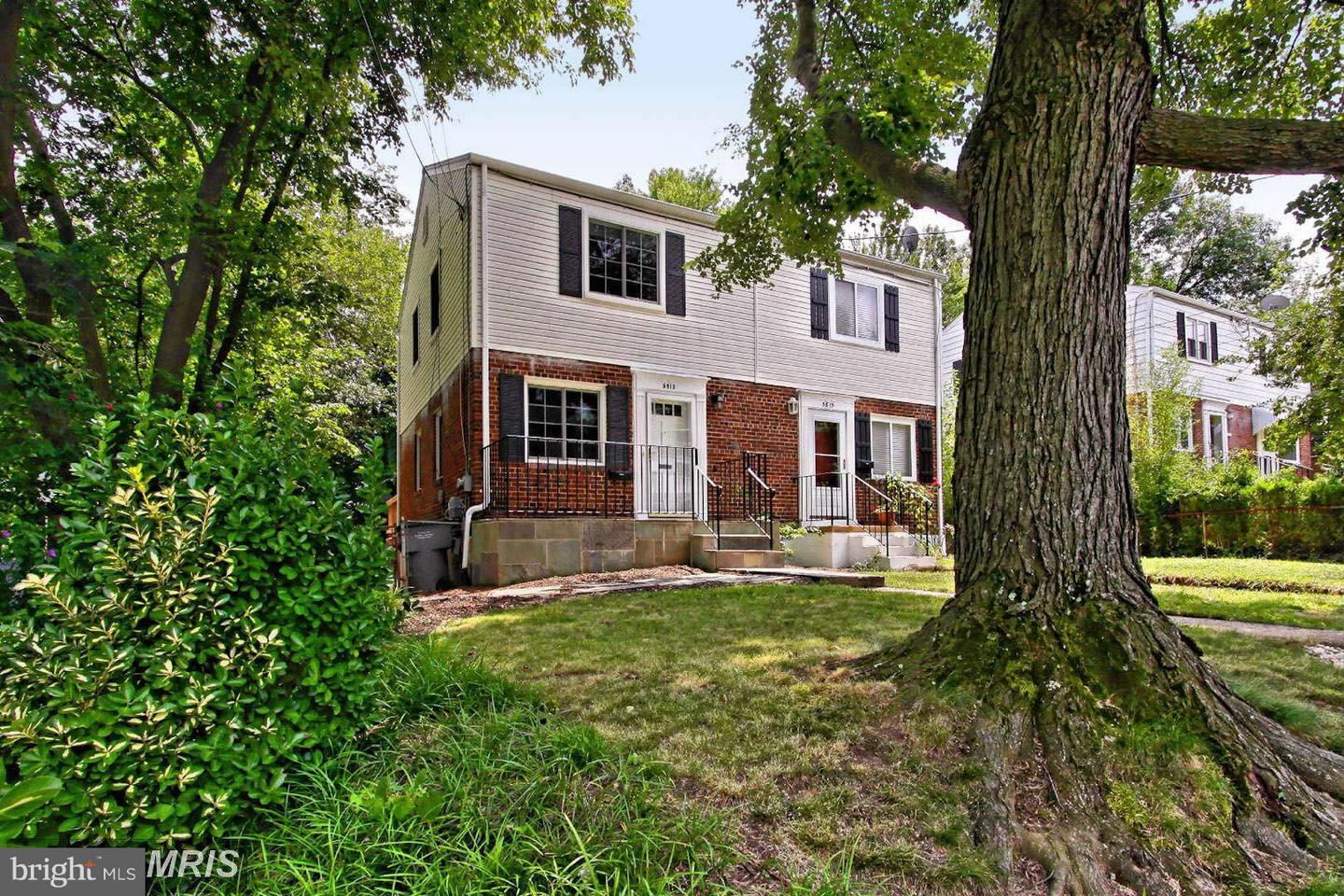 Property Photo: 5813 Fifer Drive VA 22303